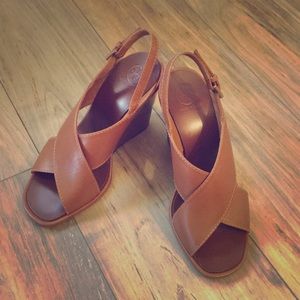 ***SOLD**** Tory Burch wedge size 6